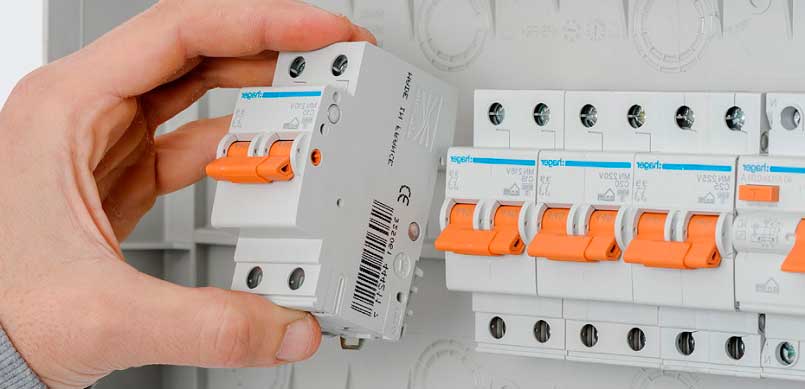 interruptores independientes cuadro eléctrico